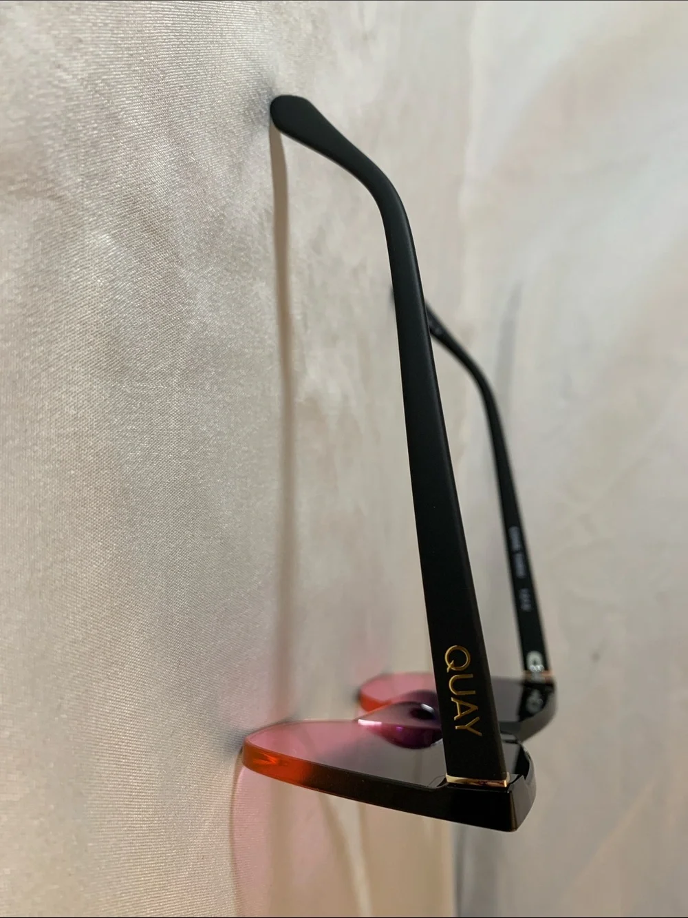 NEW Quay Australia COME THRU 1212 Purple to Pink Ombre Cat-Eye Sunglasses